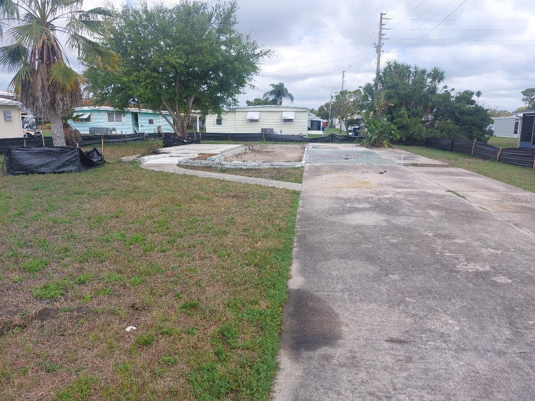 105 LAKE TARPON DR #26, PALM HARBOR, FL