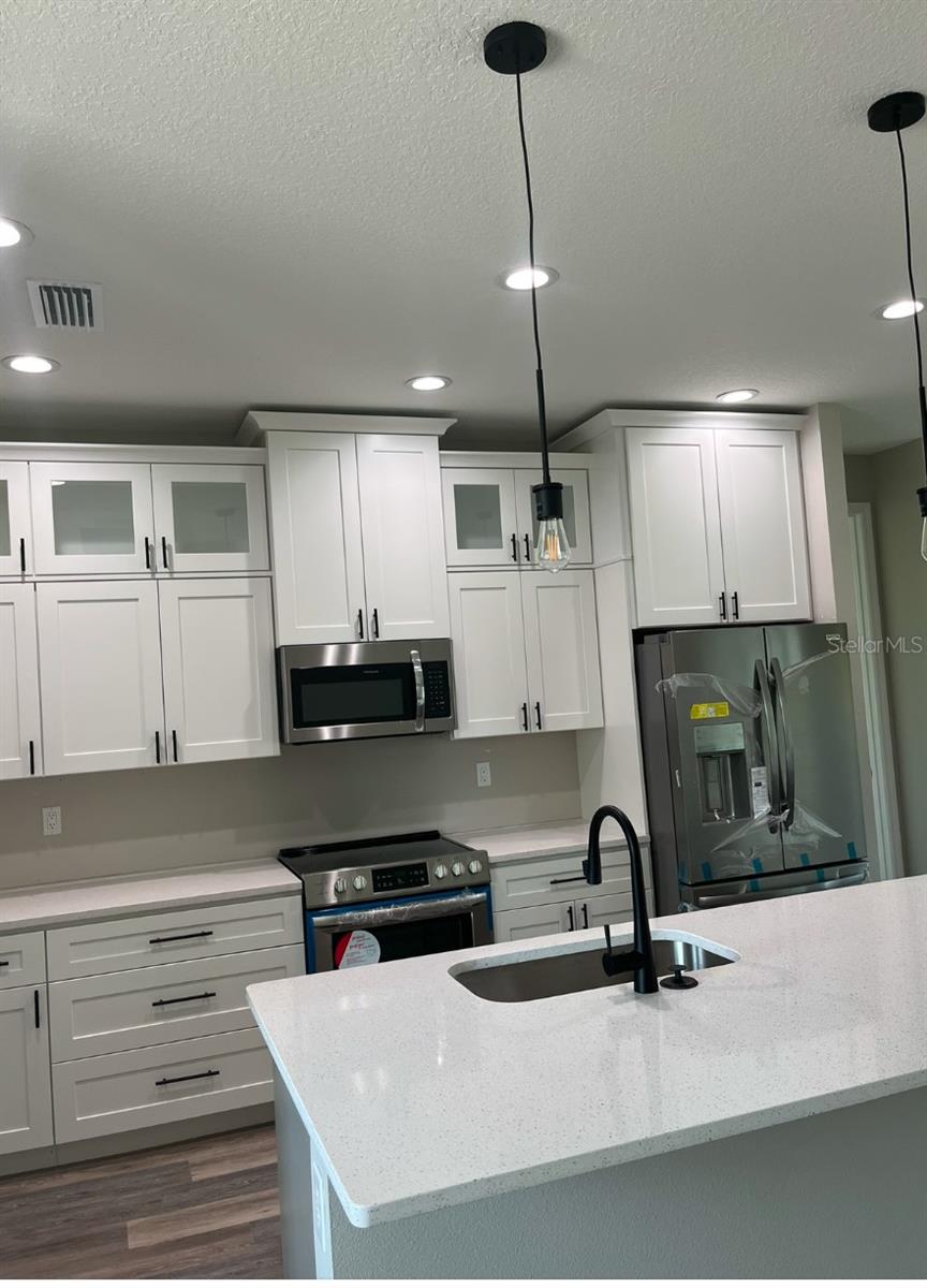 7194 PINEDALE DR, PORT CHARLOTTE, FL — photo 9