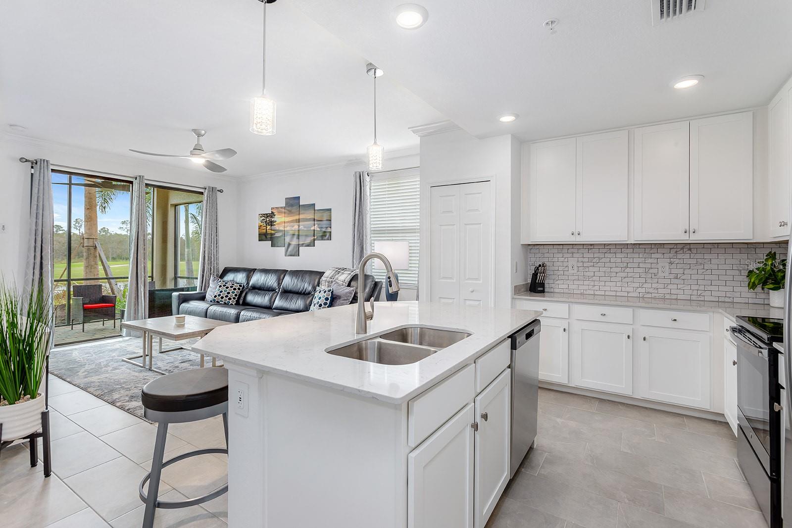 18028 GAWTHROP DR #108, BRADENTON, FL — photo 8