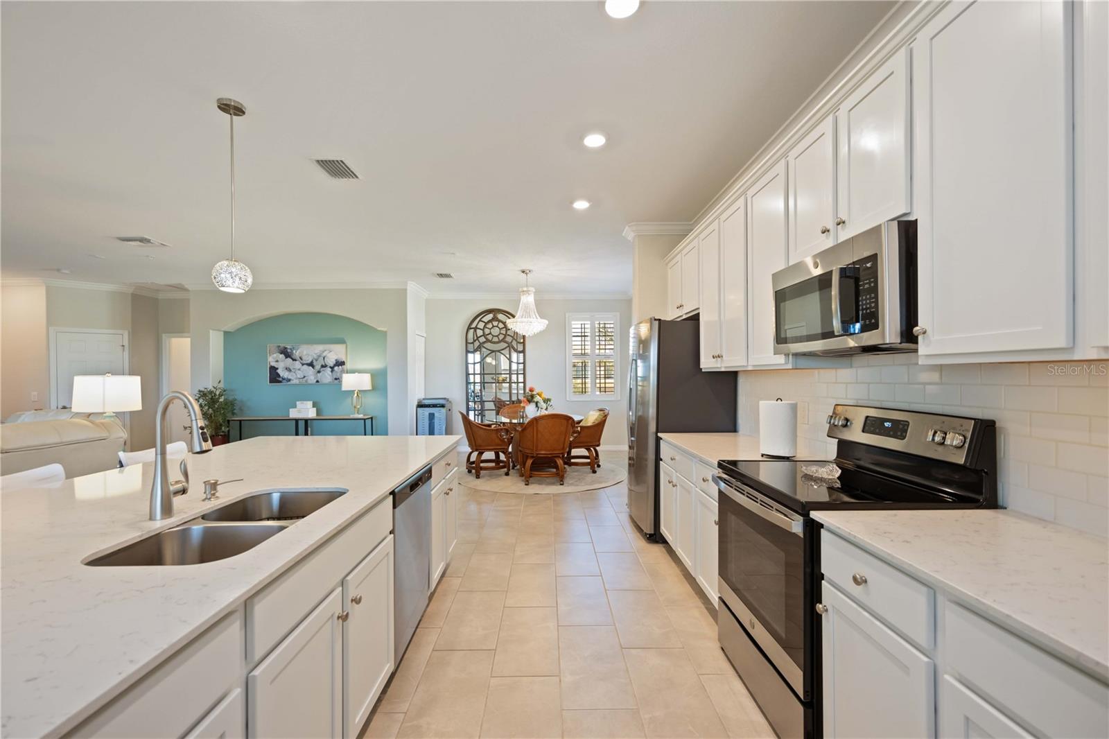 10817 TARFLOWER DR #201, VENICE, FL — photo 12