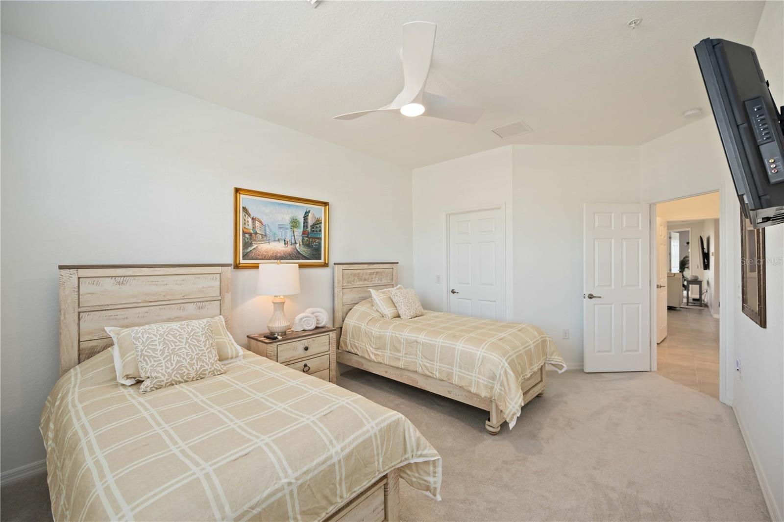 10817 TARFLOWER DR #201, VENICE, FL — photo 23