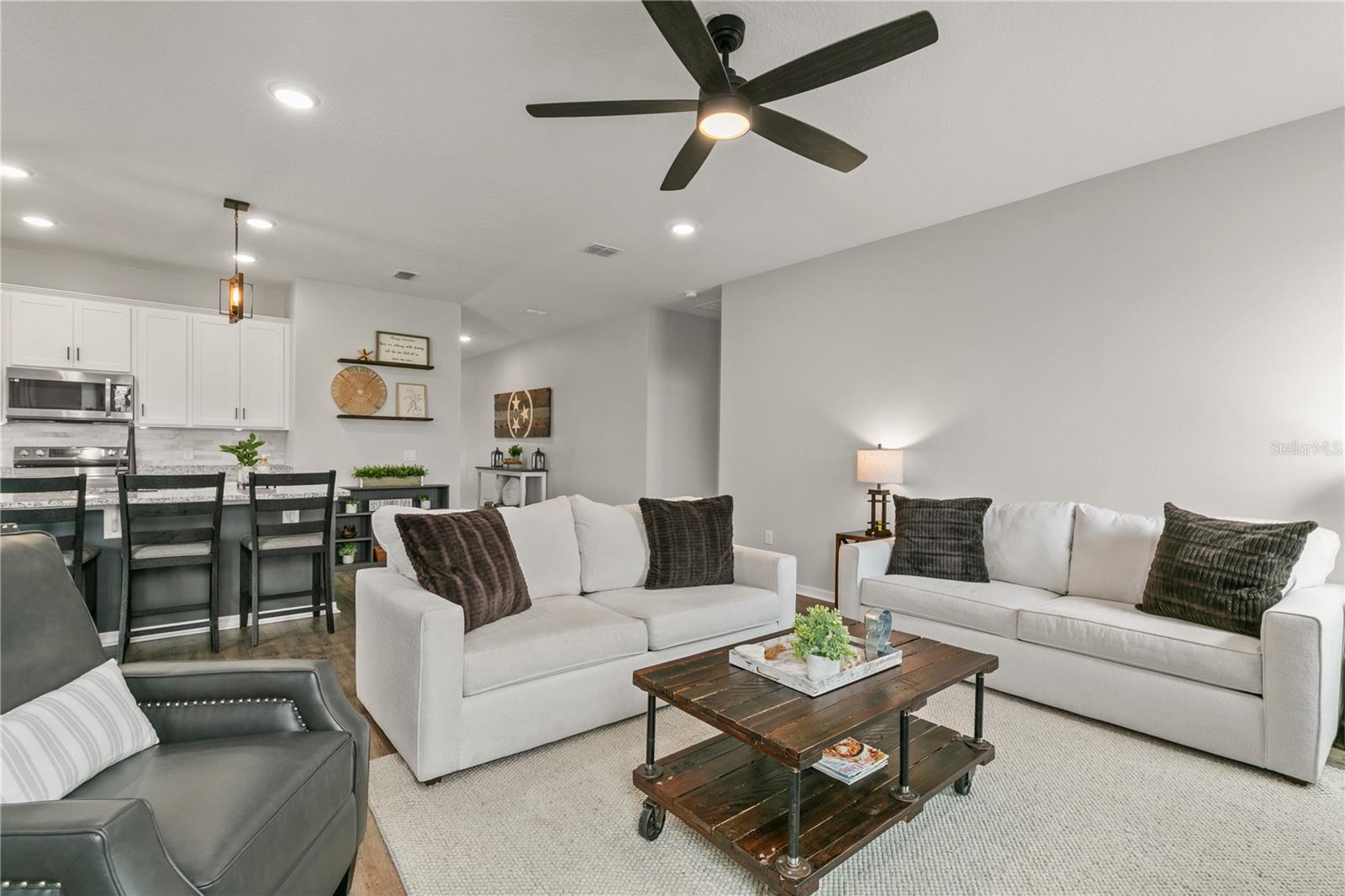 33289 ALWAYS DREAMING CT, SORRENTO, FL — photo 14