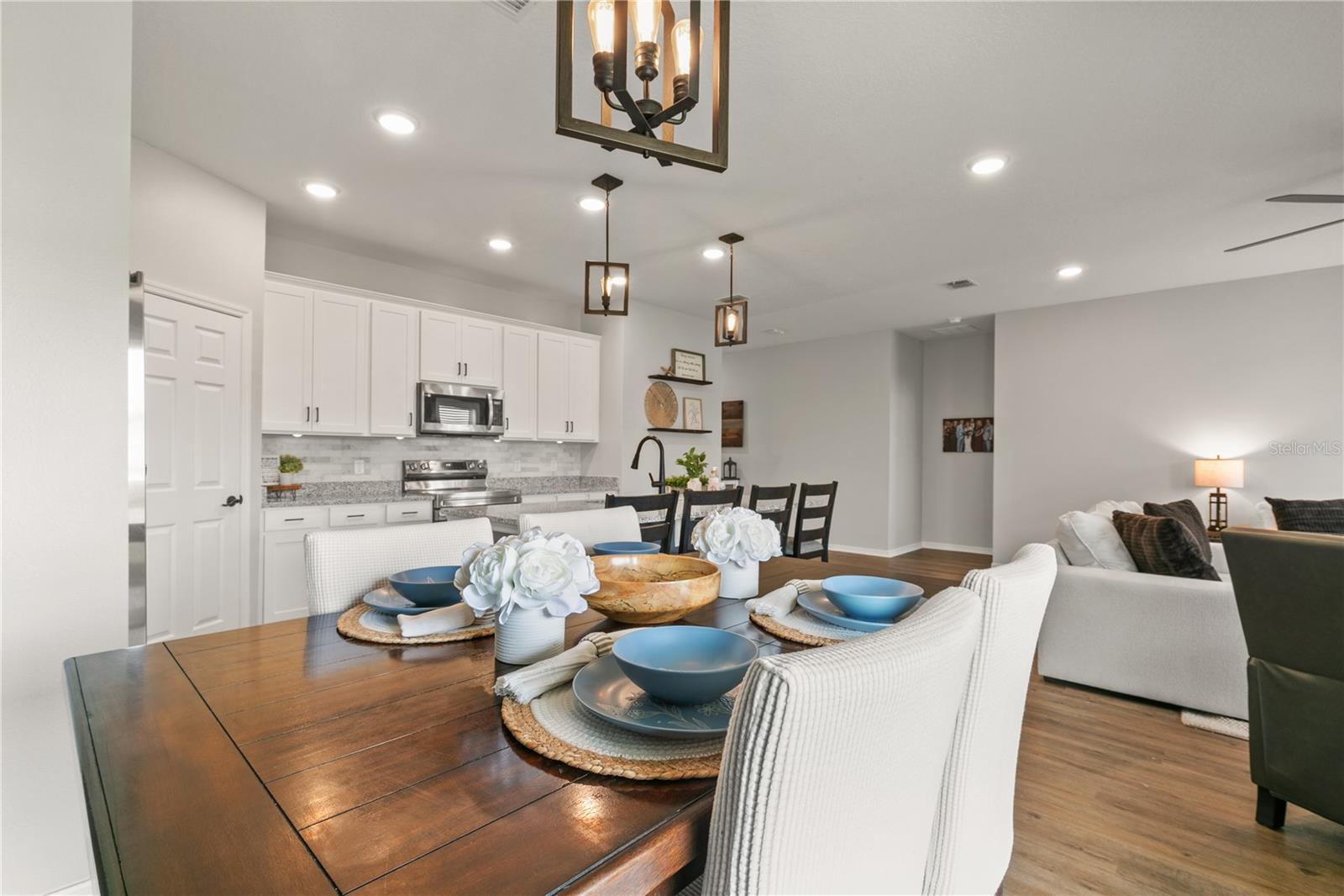 33289 ALWAYS DREAMING CT, SORRENTO, FL — photo 28