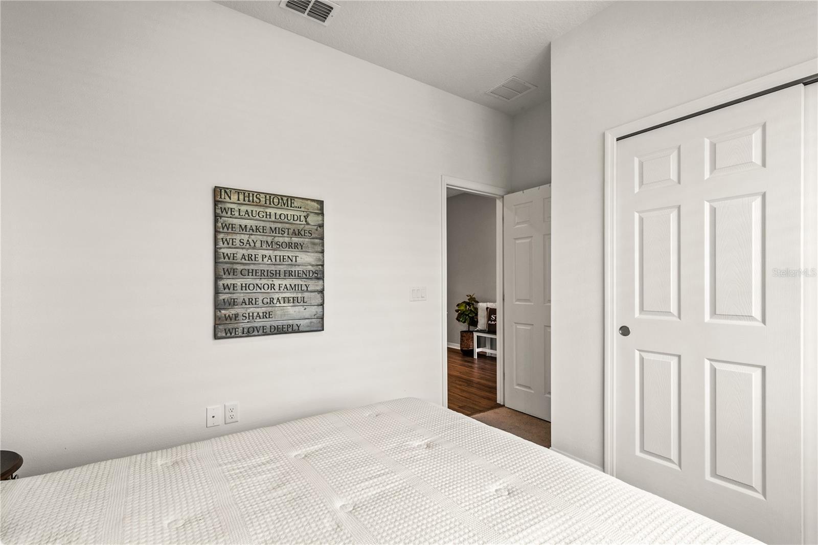 33289 ALWAYS DREAMING CT, SORRENTO, FL — photo 34