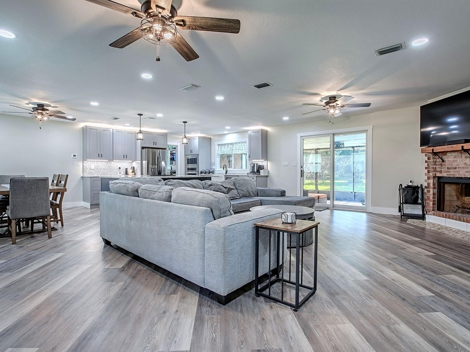 111 CARDINAL LN, EUSTIS, FL — photo 29