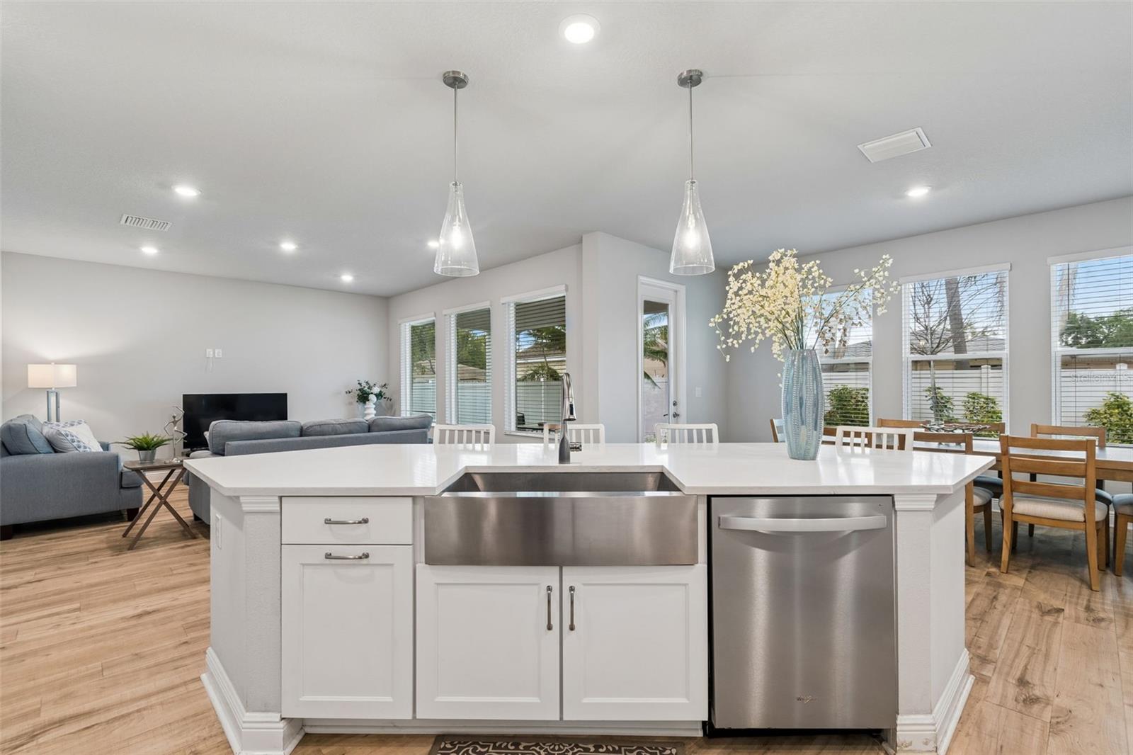3920 W LEMON ST, TAMPA, FL — photo 23