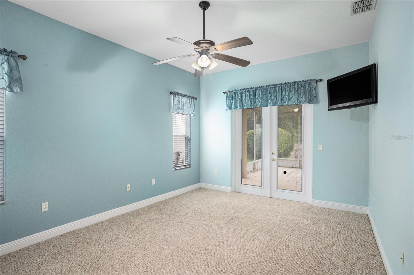 9916 CLEGHORN DR, SAN ANTONIO, FL — photo 6