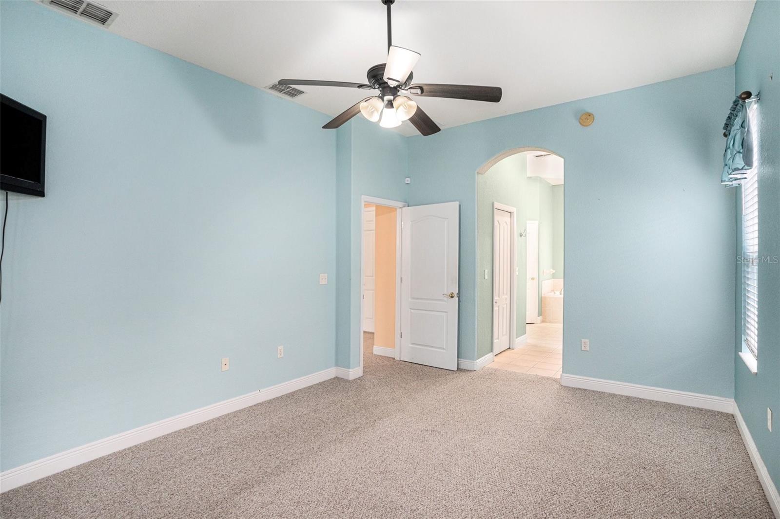 9916 CLEGHORN DR, SAN ANTONIO, FL — photo 9