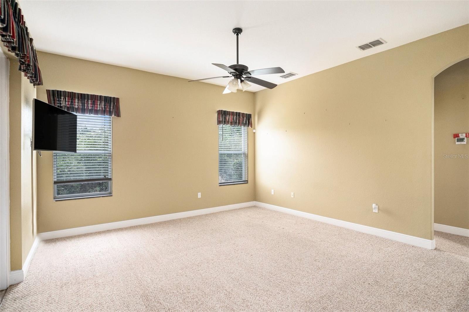 9916 CLEGHORN DR, SAN ANTONIO, FL — photo 11