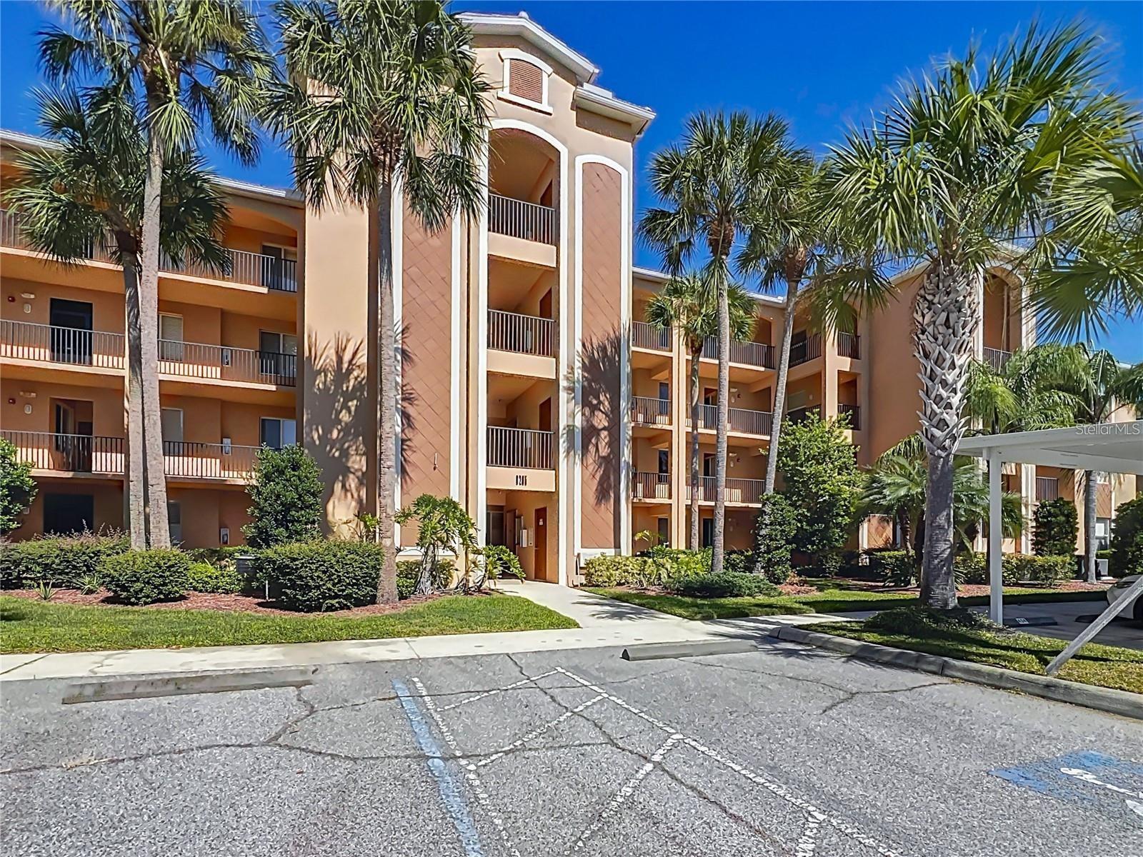 8205 GRAND ESTUARY TRL #403, BRADENTON, FL