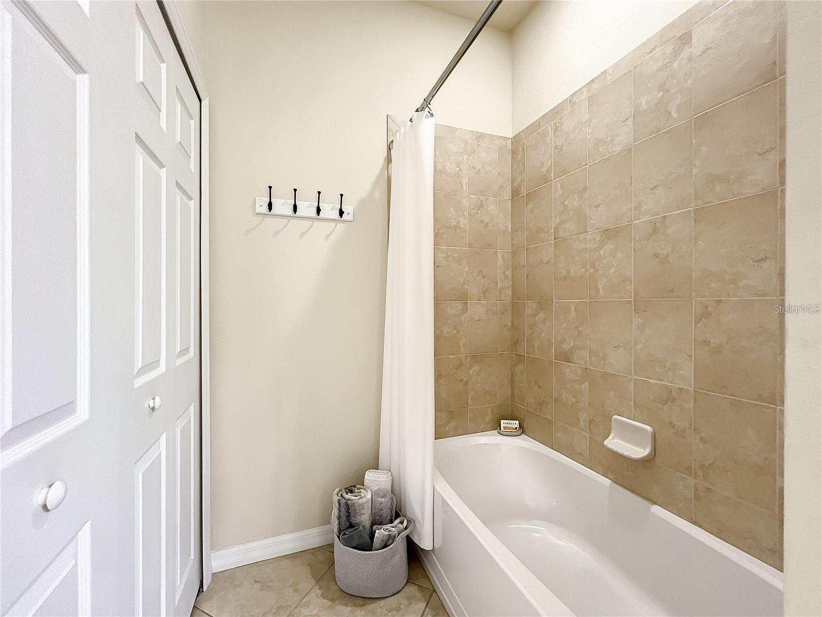 8205 GRAND ESTUARY TRL #403, BRADENTON, FL — photo 25