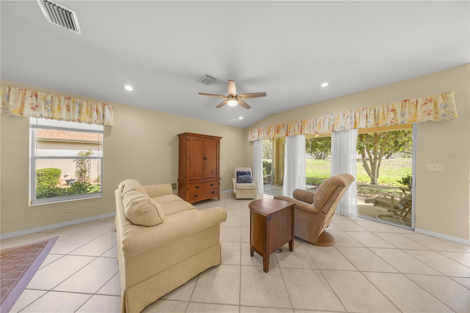 13421 SE 92ND COURT RD, SUMMERFIELD, FL — photo 6