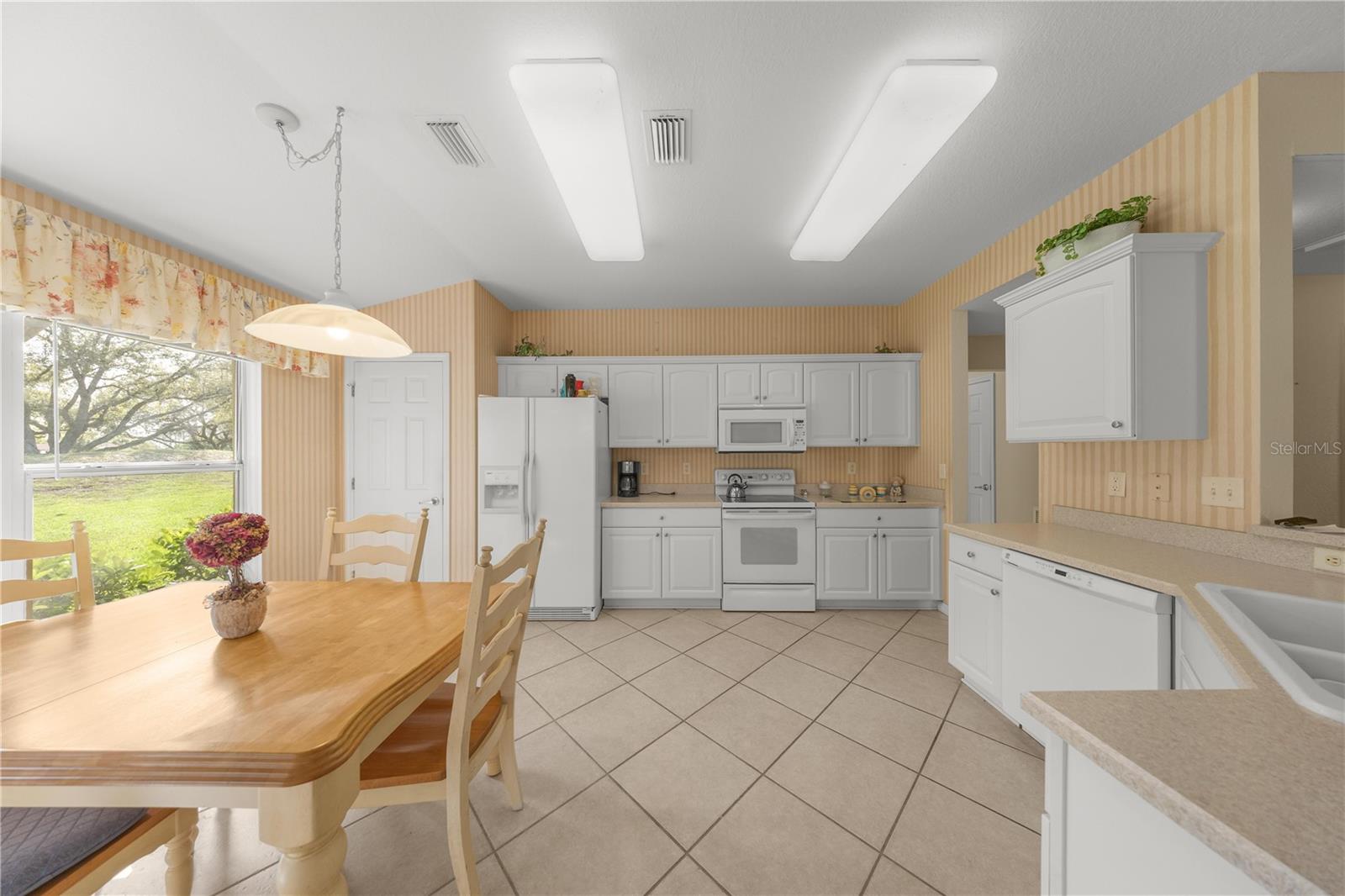 13421 SE 92ND COURT RD, SUMMERFIELD, FL — photo 9