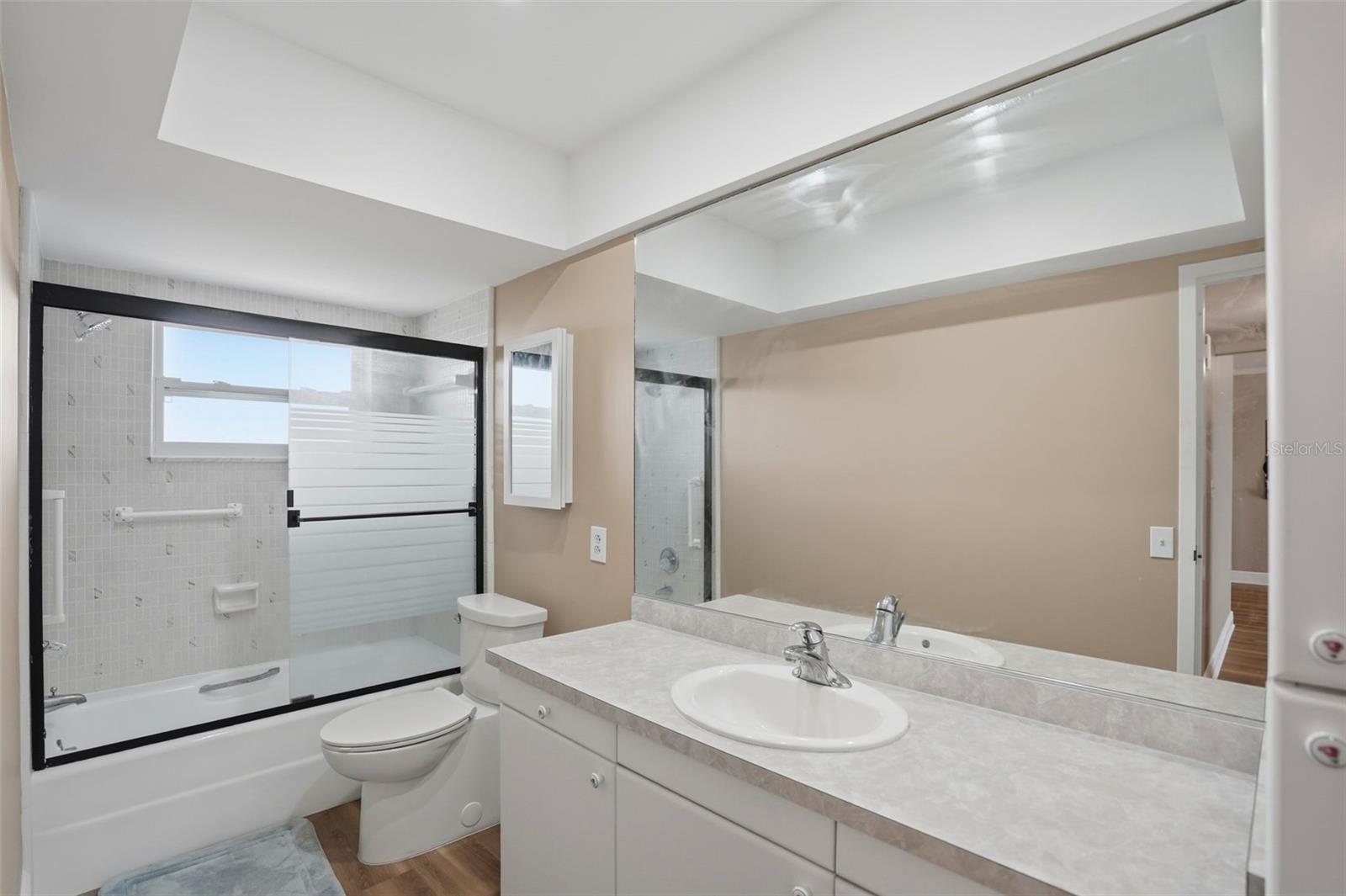 5108 BRITTANY DR S #1006, ST PETERSBURG, FL — photo 14