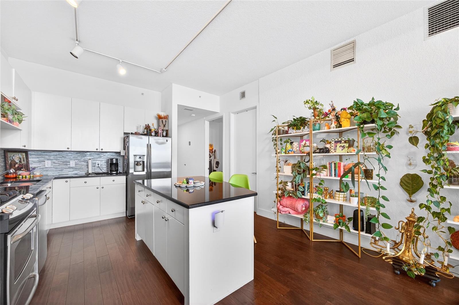 150 E ROBINSON ST #3106, ORLANDO, FL — photo 35
