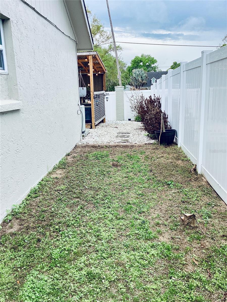 525 RAPID FALLS DR, BRANDON, FL — photo 4