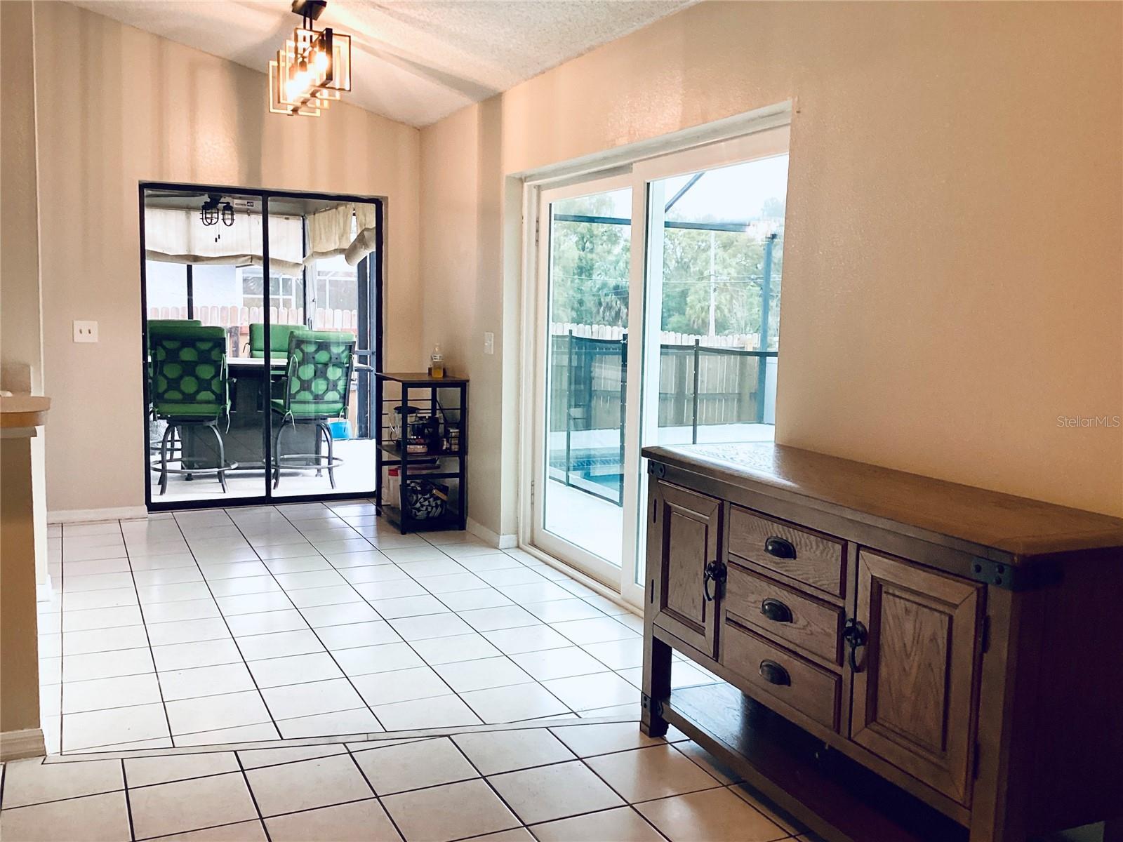 525 RAPID FALLS DR, BRANDON, FL — photo 17
