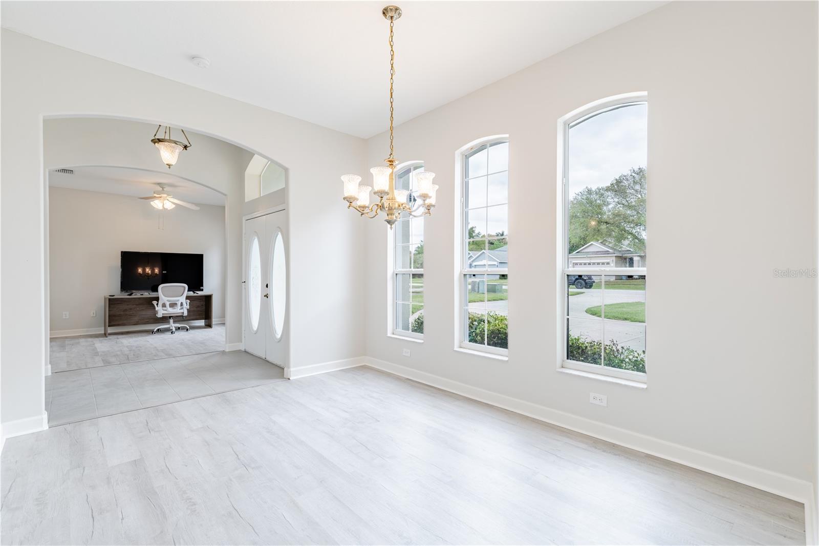 3804 BAYSHORE CIR, TAVARES, FL — photo 27