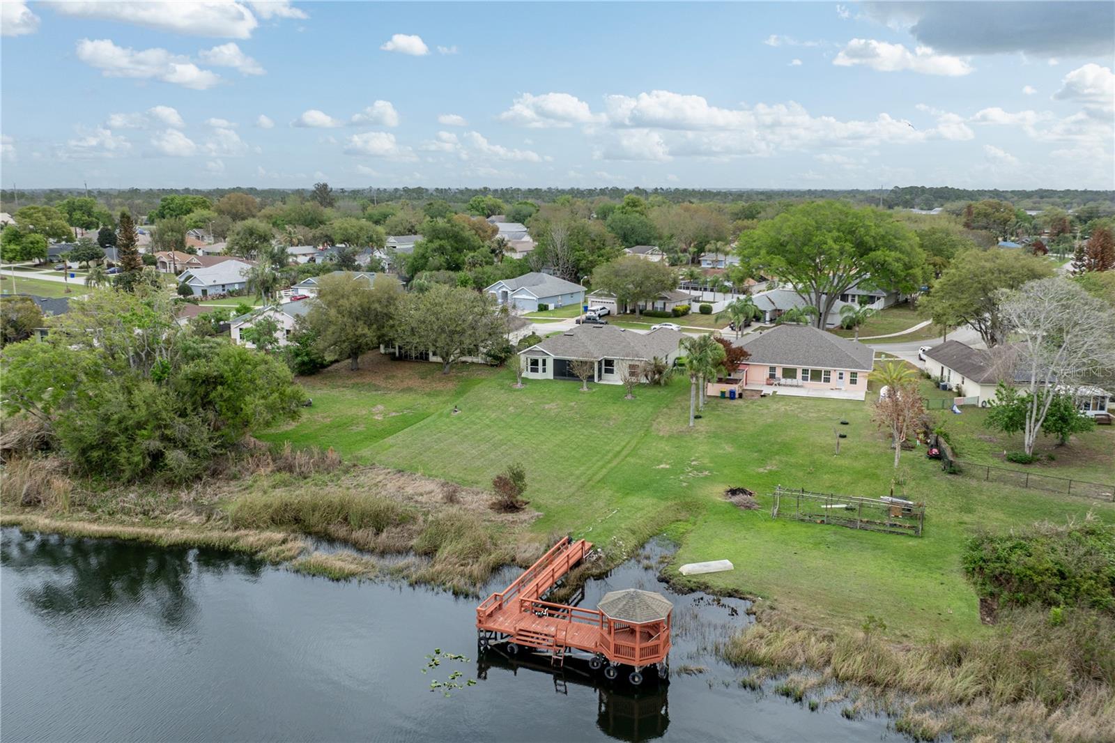 3804 BAYSHORE CIR, TAVARES, FL — photo 89
