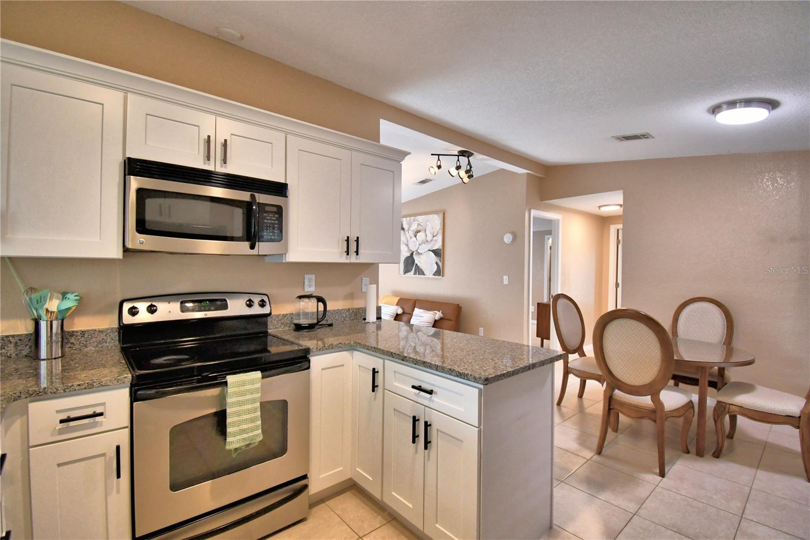 2737 CRANMOOR DR, KISSIMMEE, FL — photo 28