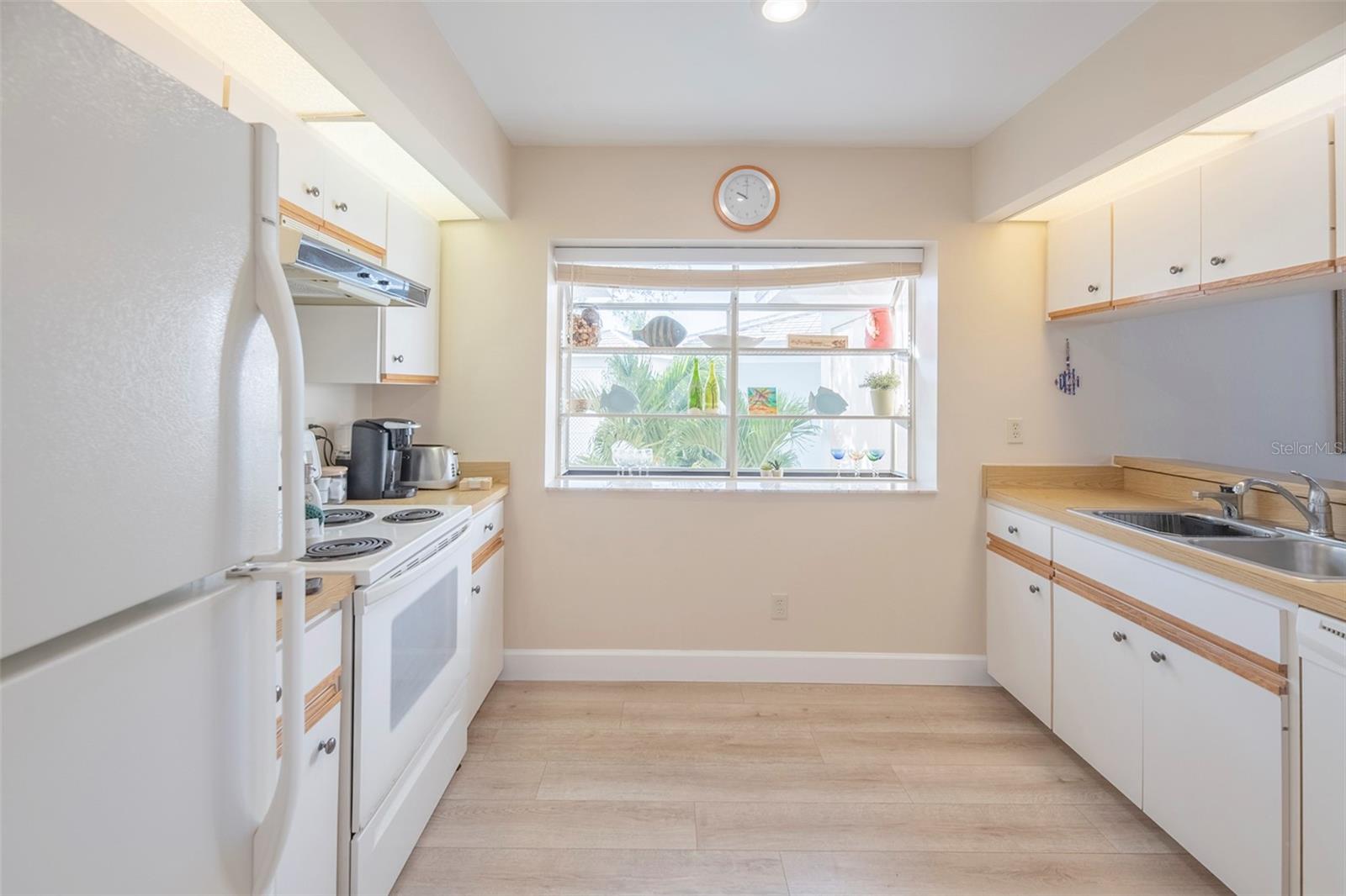 425 CERROMAR TER #459, VENICE, FL — photo 11