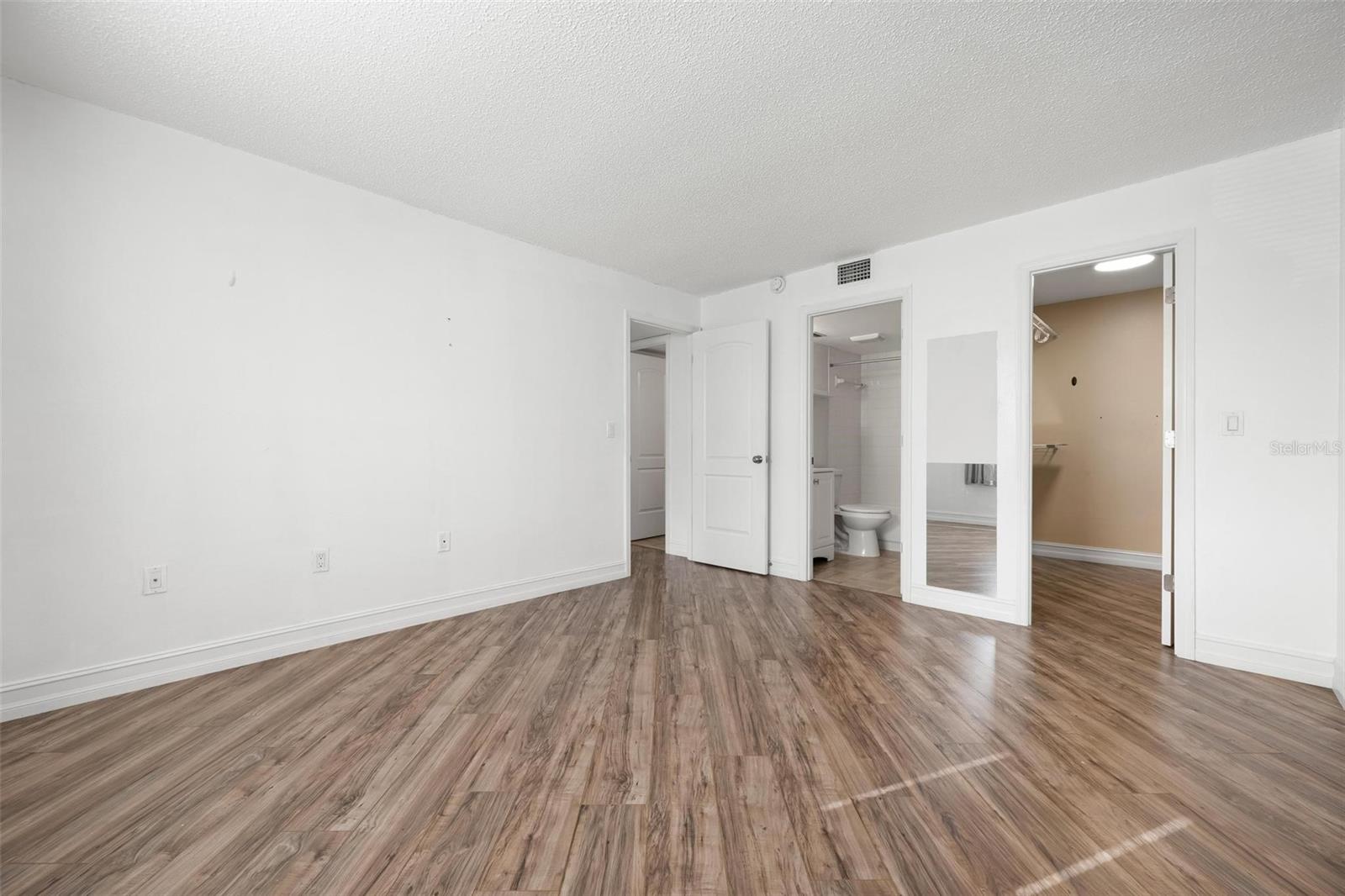 3223 BENEVA RD #101, SARASOTA, FL — photo 16