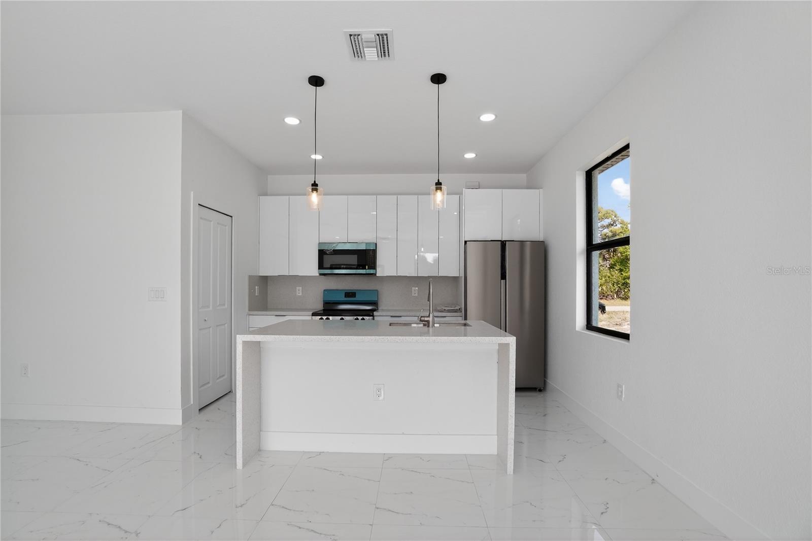 336 SUNSET RD, ROTONDA WEST, FL — photo 21