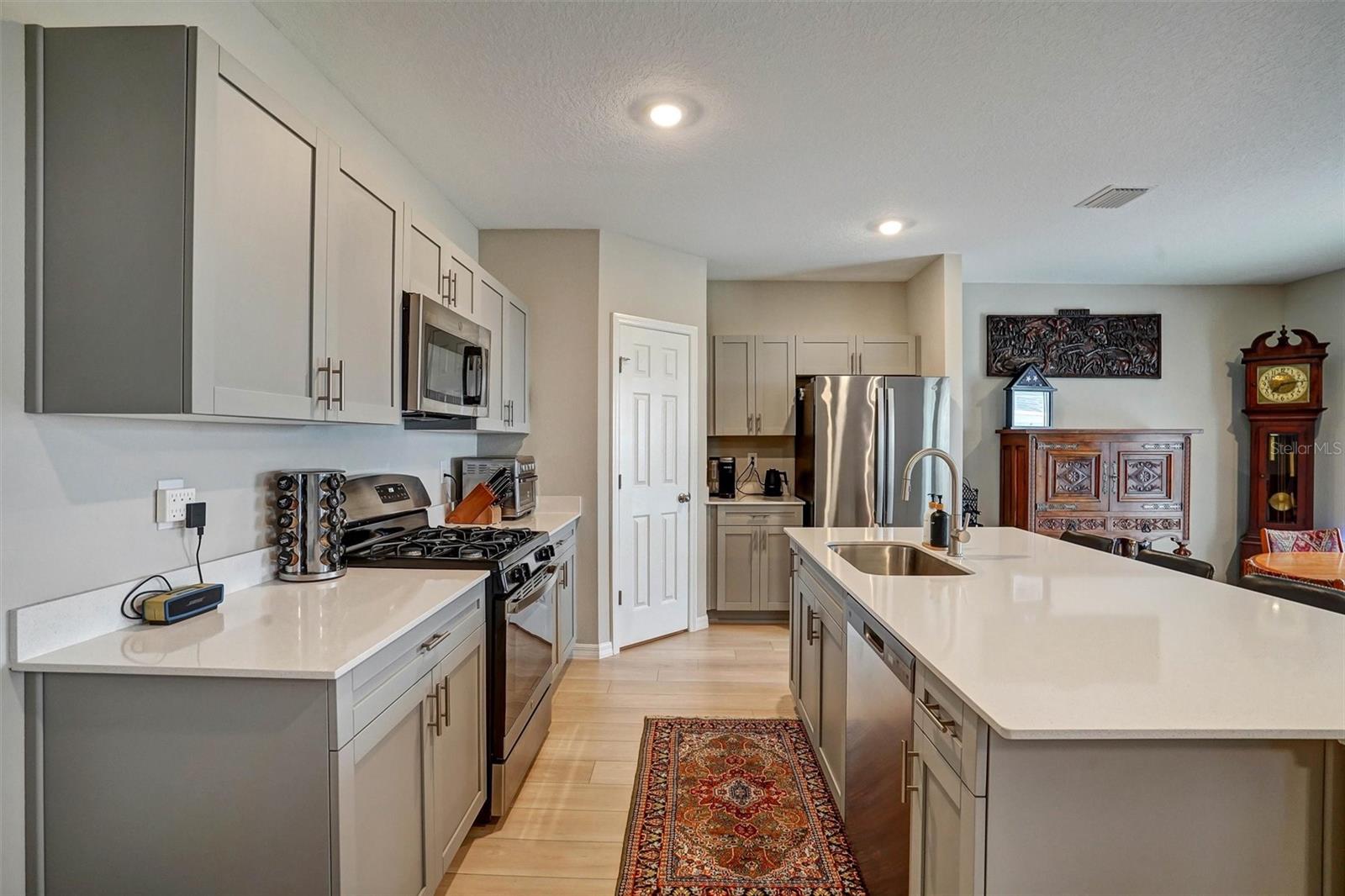 14468 MEADOW BIRD AVE, RIVERVIEW, FL — photo 17