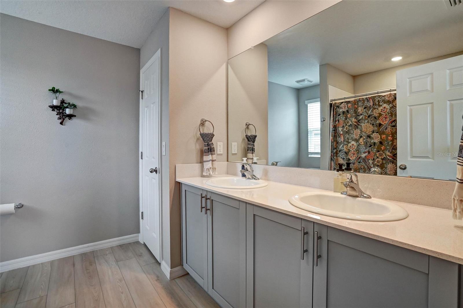 14468 MEADOW BIRD AVE, RIVERVIEW, FL — photo 32