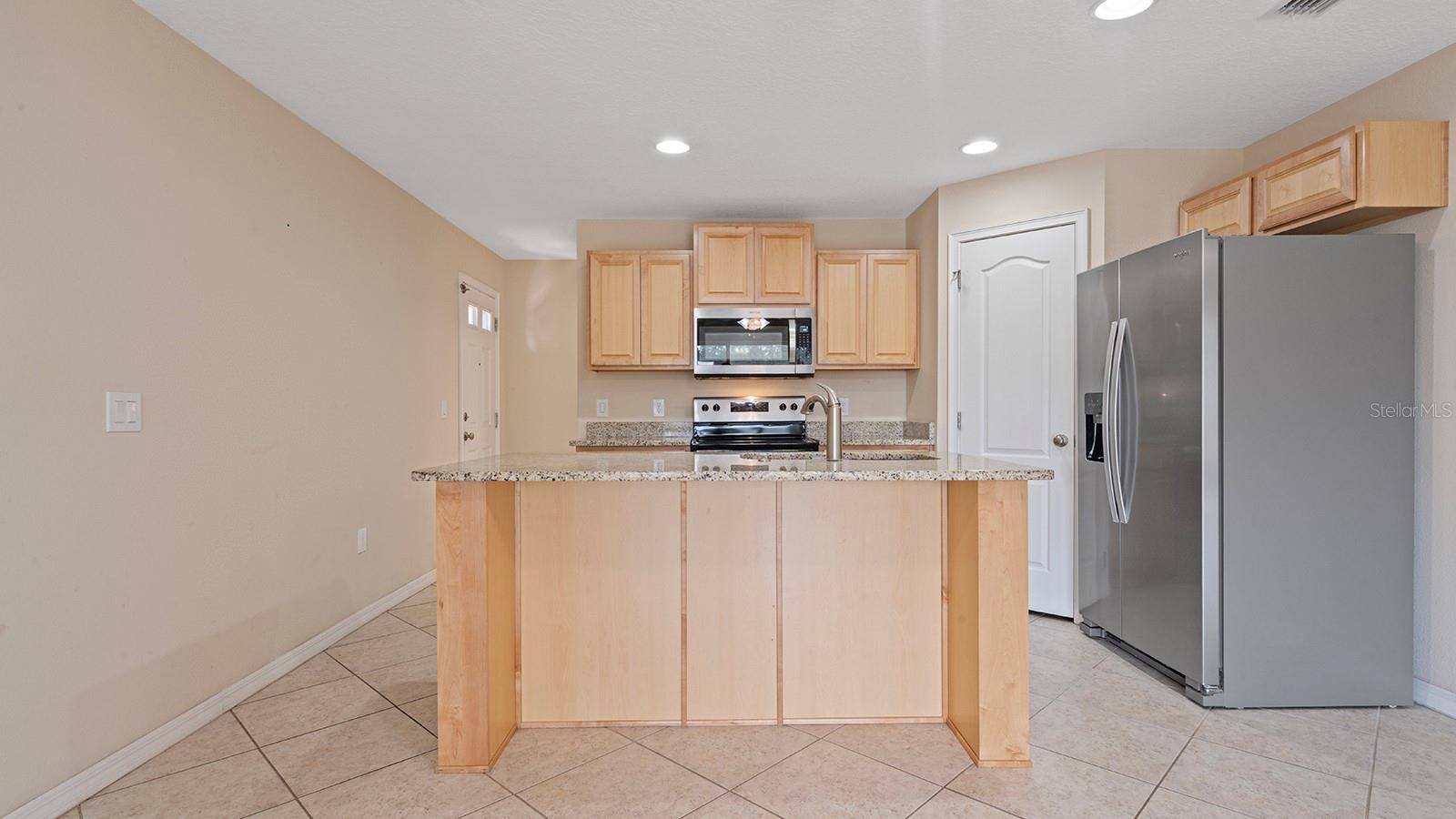 4840 OLD OAK TRL, ST CLOUD, FL — photo 29