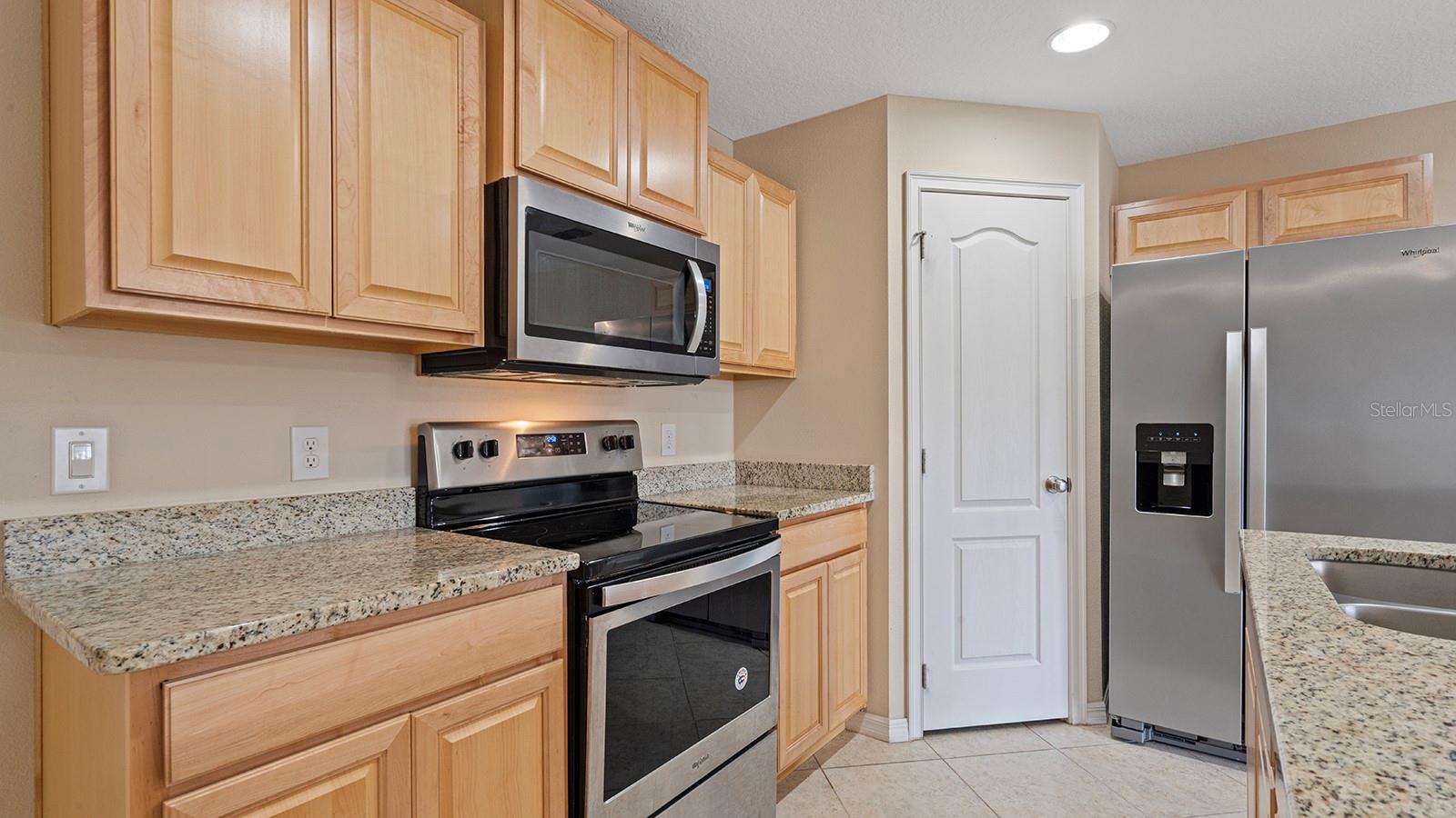 4840 OLD OAK TRL, ST CLOUD, FL — photo 30