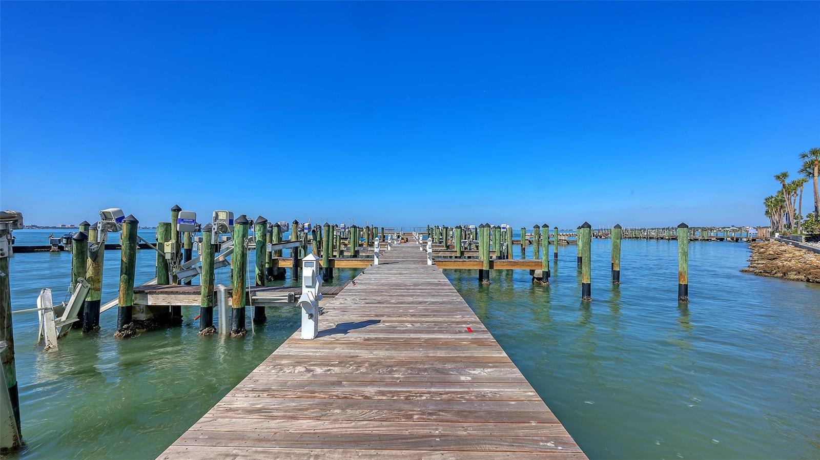 888 BLVD OF THE ARTS #505, SARASOTA, FL — photo 49