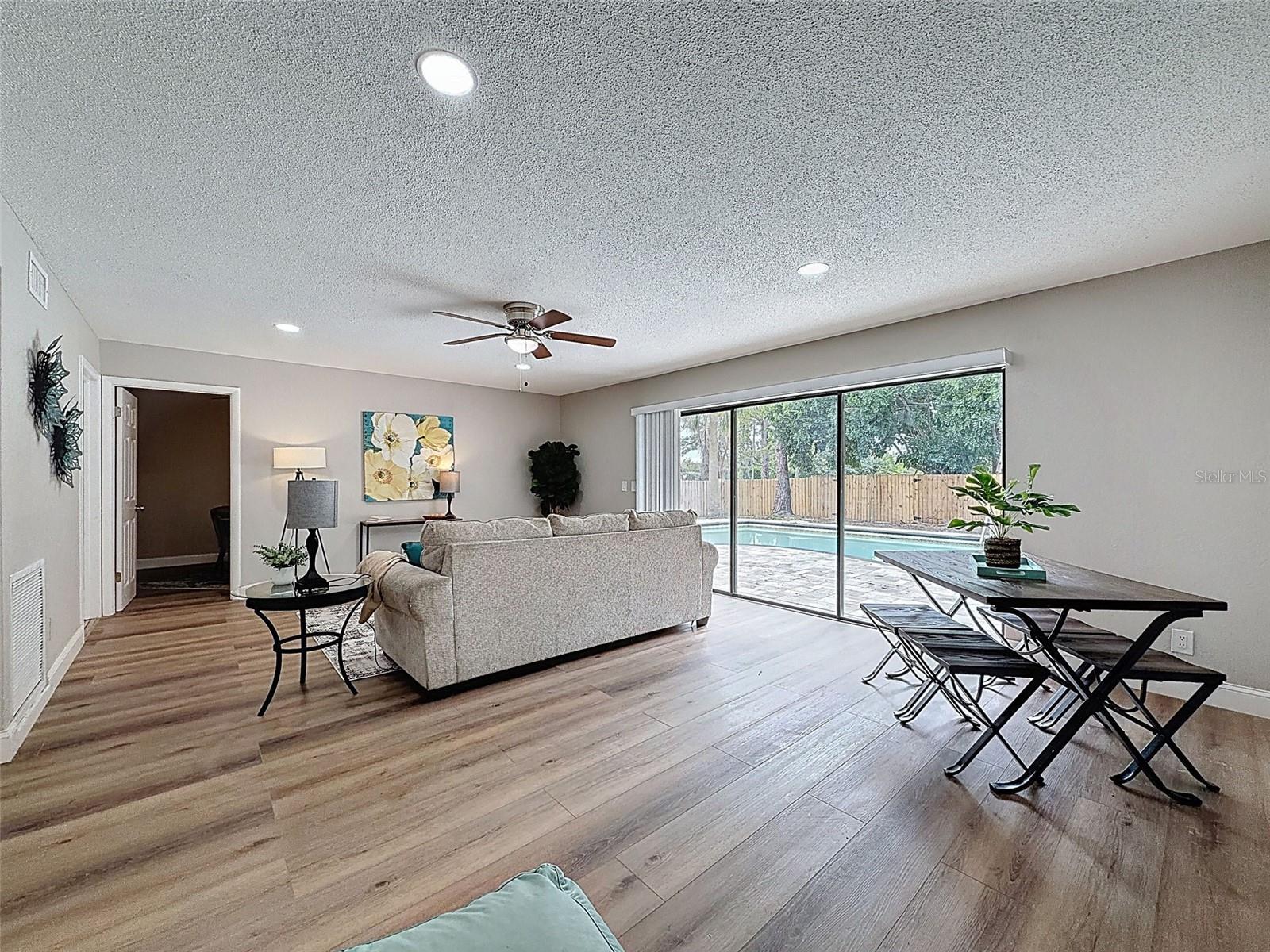 8430 144TH LN, SEMINOLE, FL — photo 41