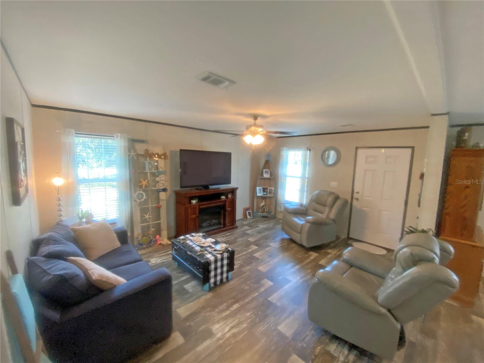 203 SW 5TH AVE, PALATKA, FL — photo 2