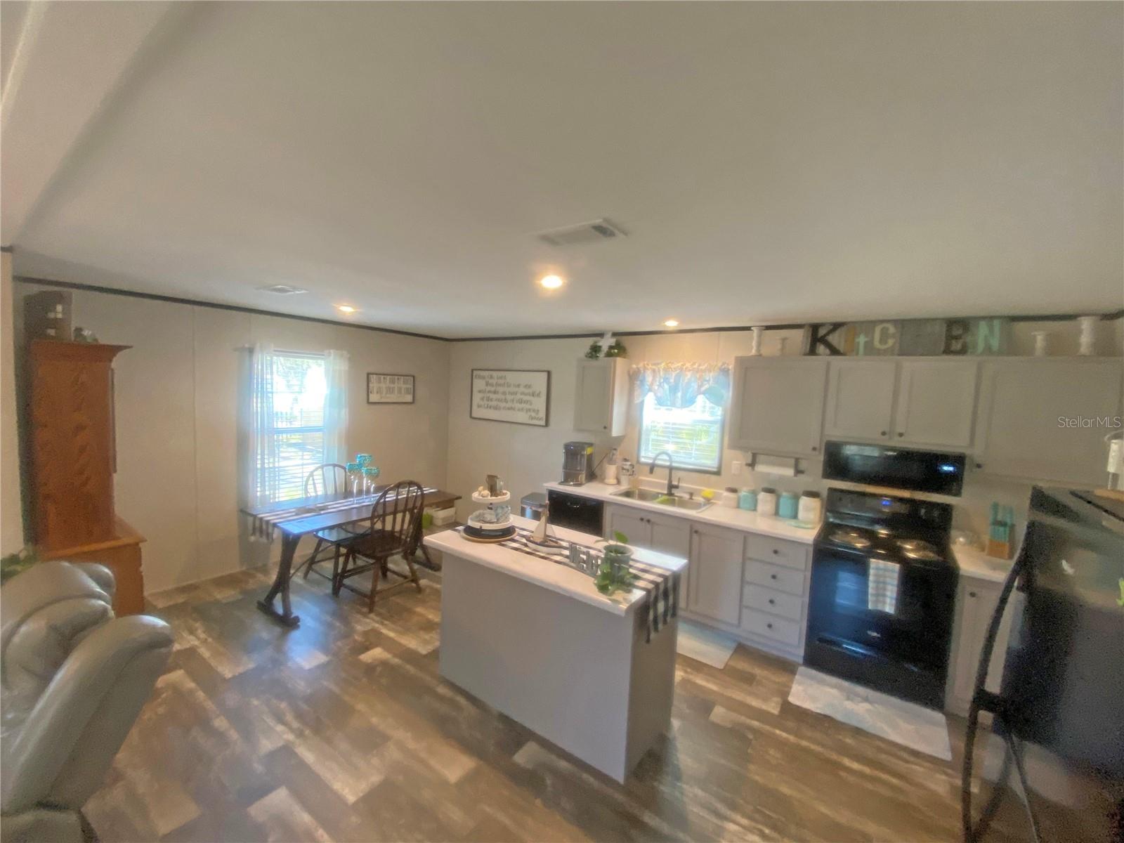 203 SW 5TH AVE, PALATKA, FL — photo 9