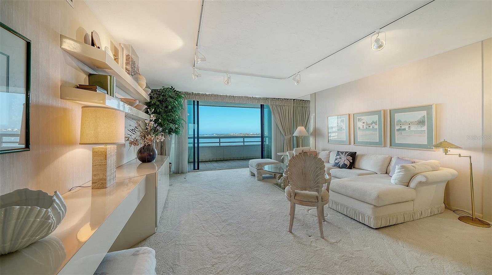 988 BLVD OF THE ARTS #1411, SARASOTA, FL — photo 4