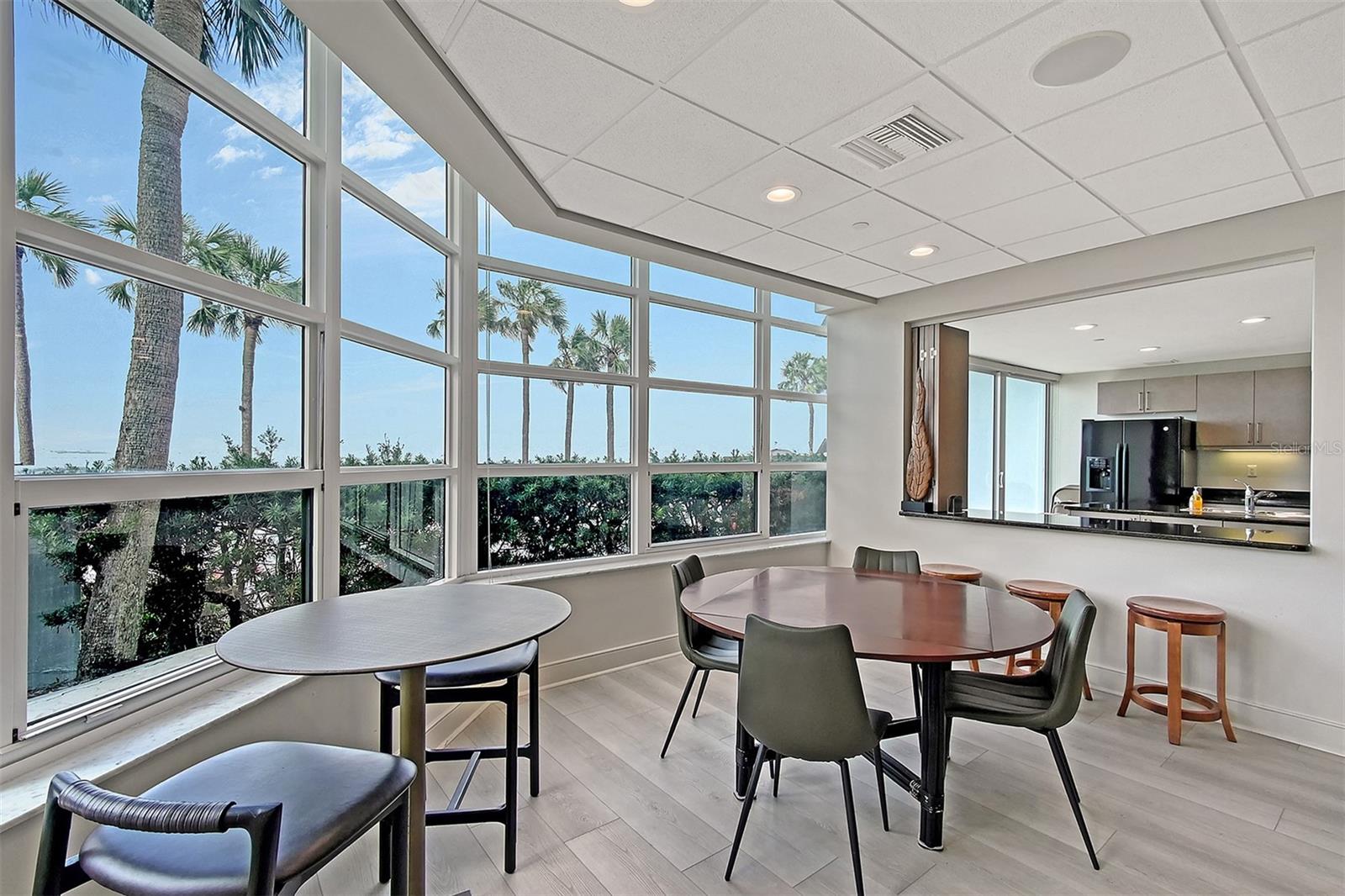 988 BLVD OF THE ARTS #1411, SARASOTA, FL — photo 41