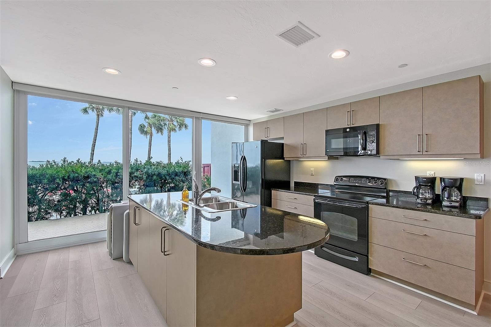 988 BLVD OF THE ARTS #1411, SARASOTA, FL — photo 48