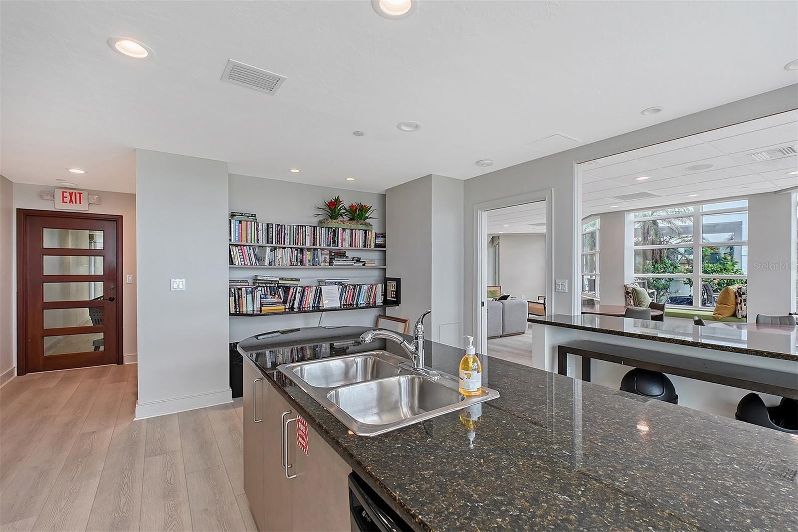 988 BLVD OF THE ARTS #1411, SARASOTA, FL — photo 50