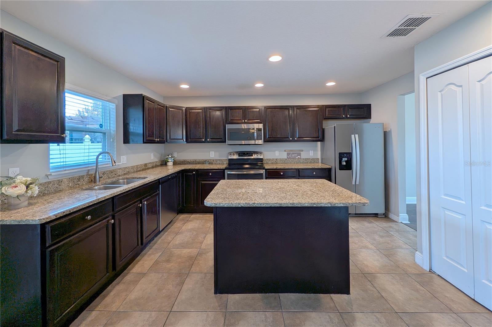 153 CABRILLO DR, GROVELAND, FL — photo 23