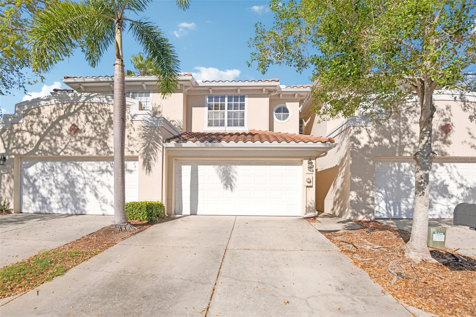 300 VALENCIA CIR, ST PETERSBURG, FL