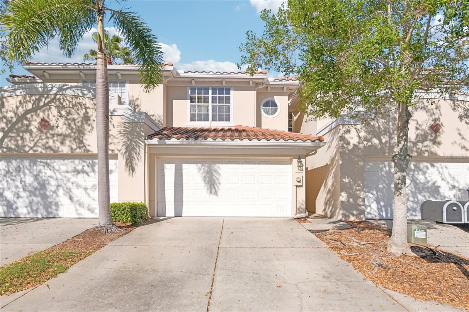 300 VALENCIA CIR, ST PETERSBURG, FL — photo 3