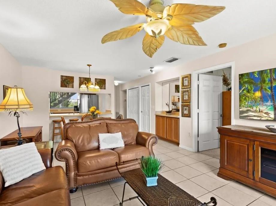 1669 SEASCAPE CIR #1669, TARPON SPRINGS, FL — photo 3