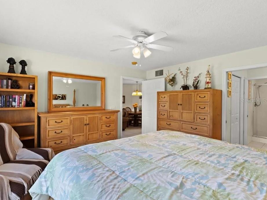 1669 SEASCAPE CIR #1669, TARPON SPRINGS, FL — photo 9
