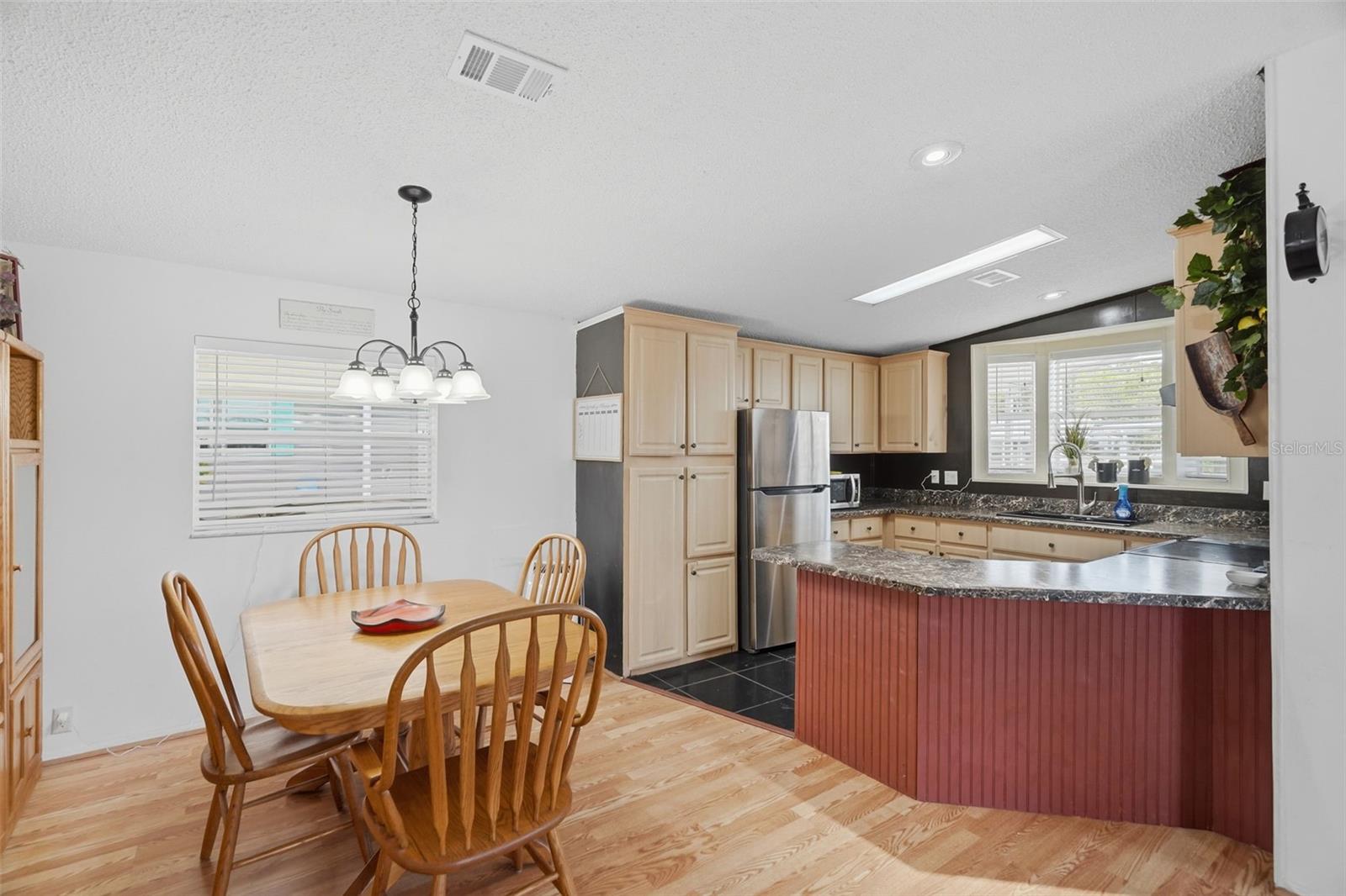 6907 AMERICANA DR NE #101, ST PETERSBURG, FL — photo 5