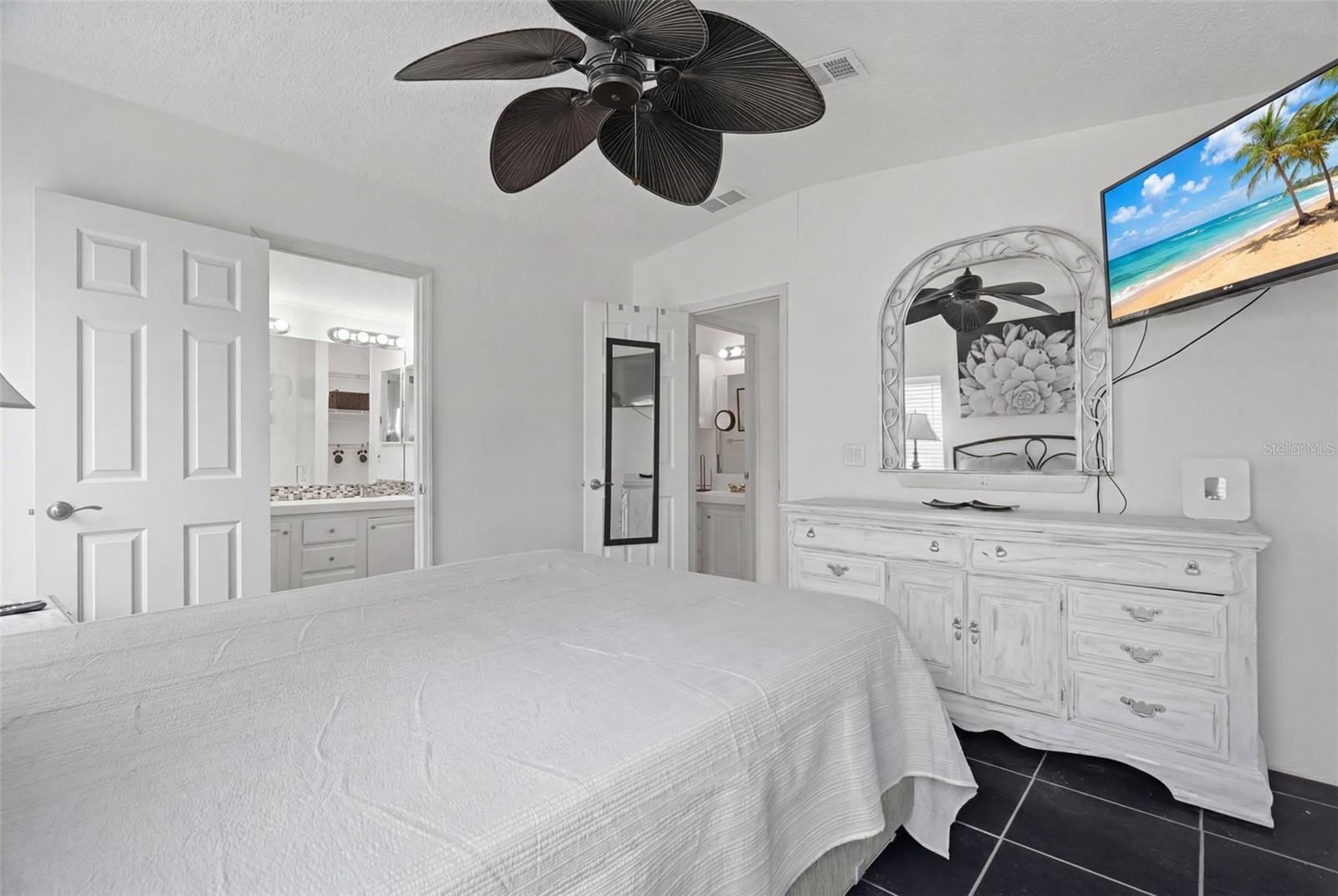 6907 AMERICANA DR NE #101, ST PETERSBURG, FL — photo 22