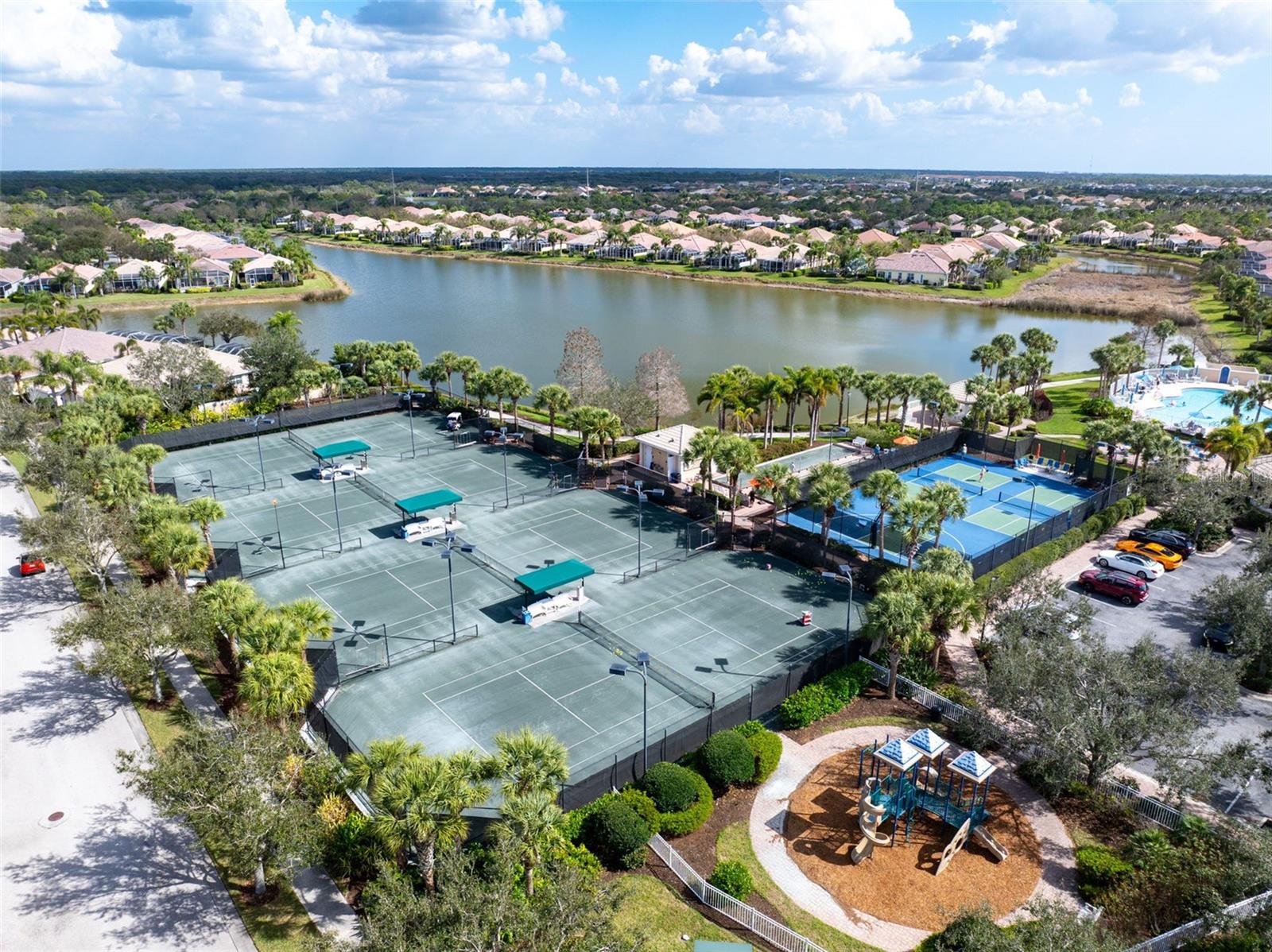 1418 BURGOS DR, SARASOTA, FL — photo 40