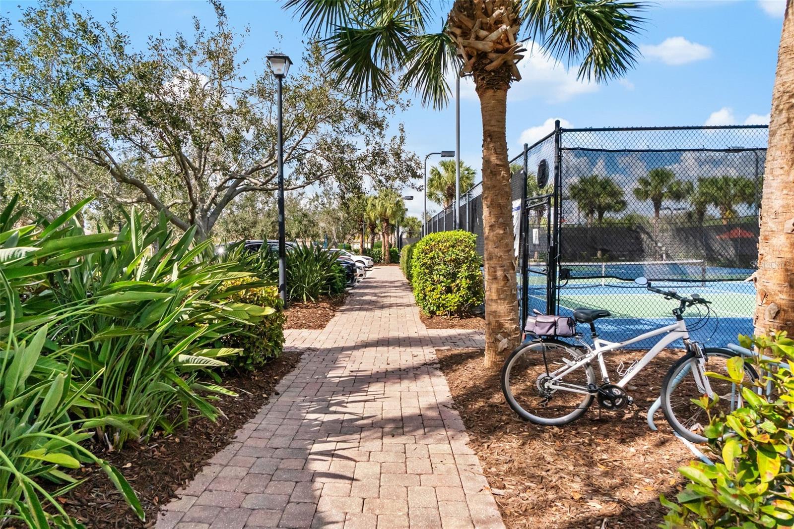 1418 BURGOS DR, SARASOTA, FL — photo 49