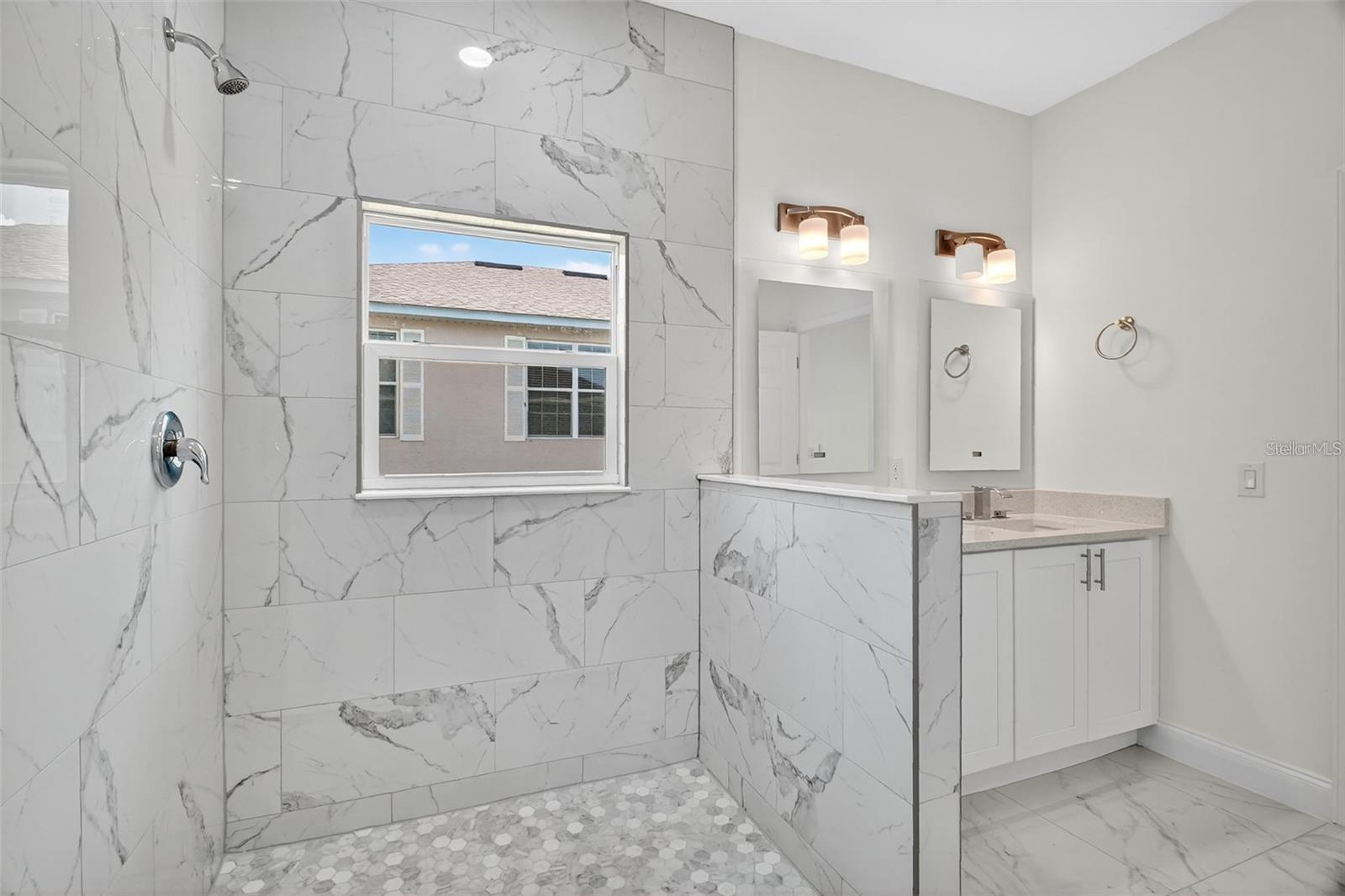 89 FARIWAY CIR, UMATILLA, FL — photo 21