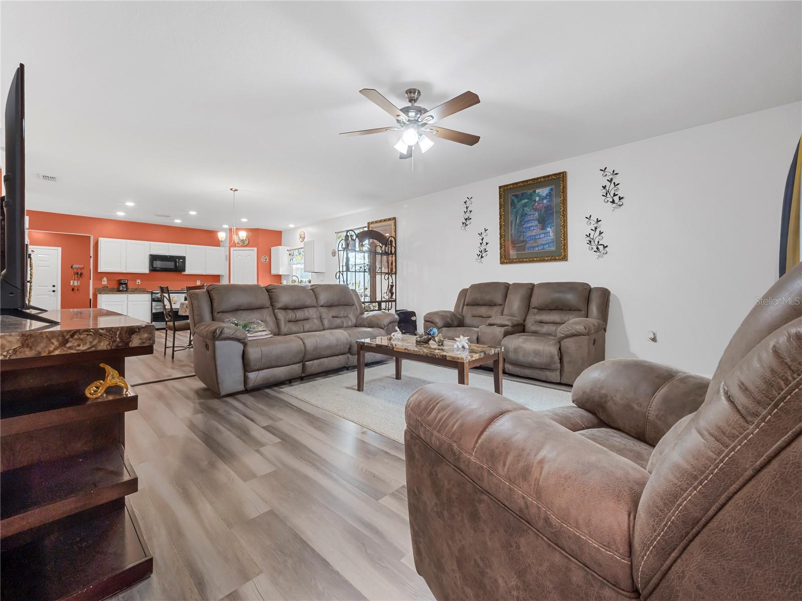13485 RESORT AVE, BROOKSVILLE, FL — photo 20